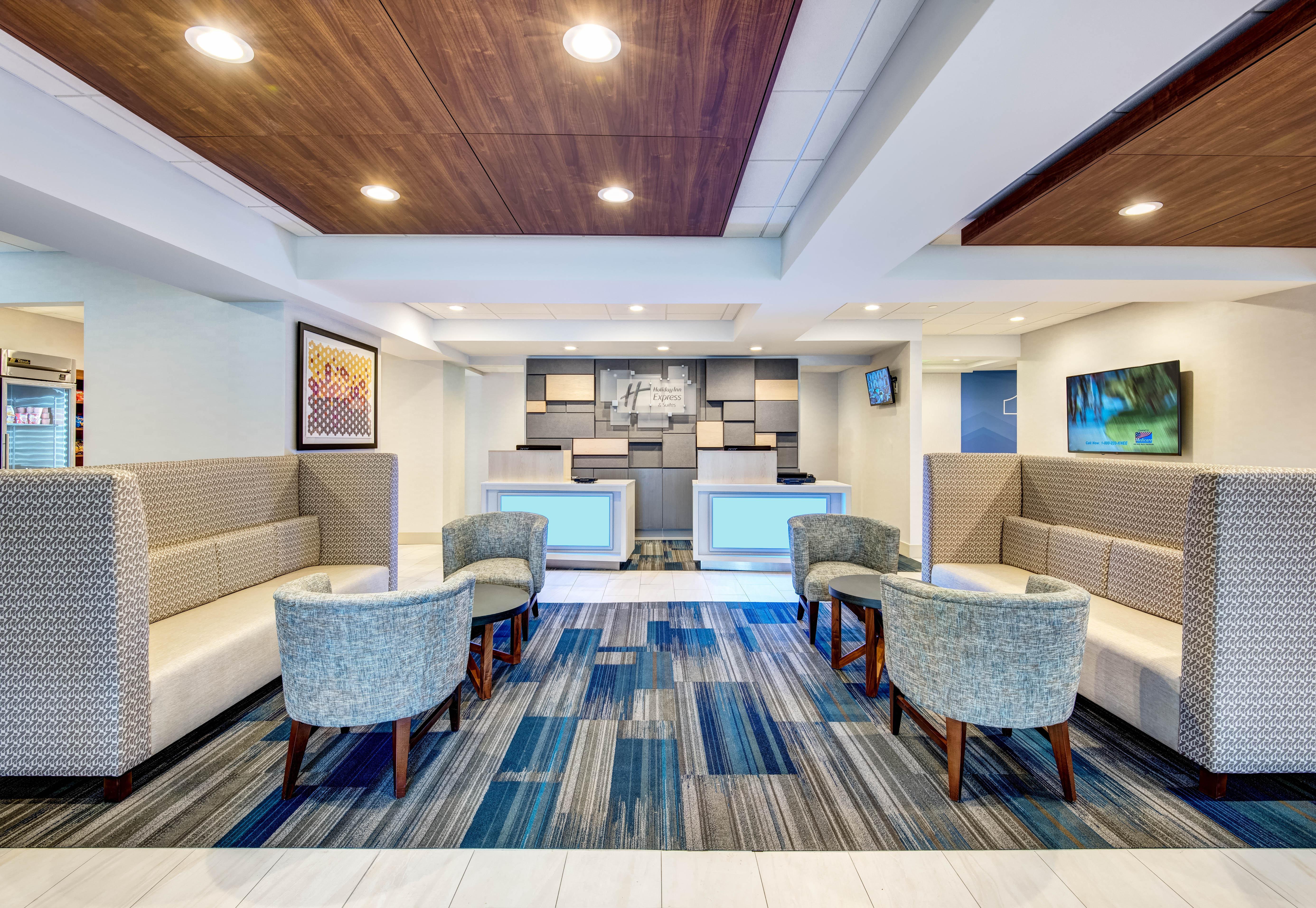 Holiday Inn Express Woodbridge By Ihg Авенел Екстер'єр фото